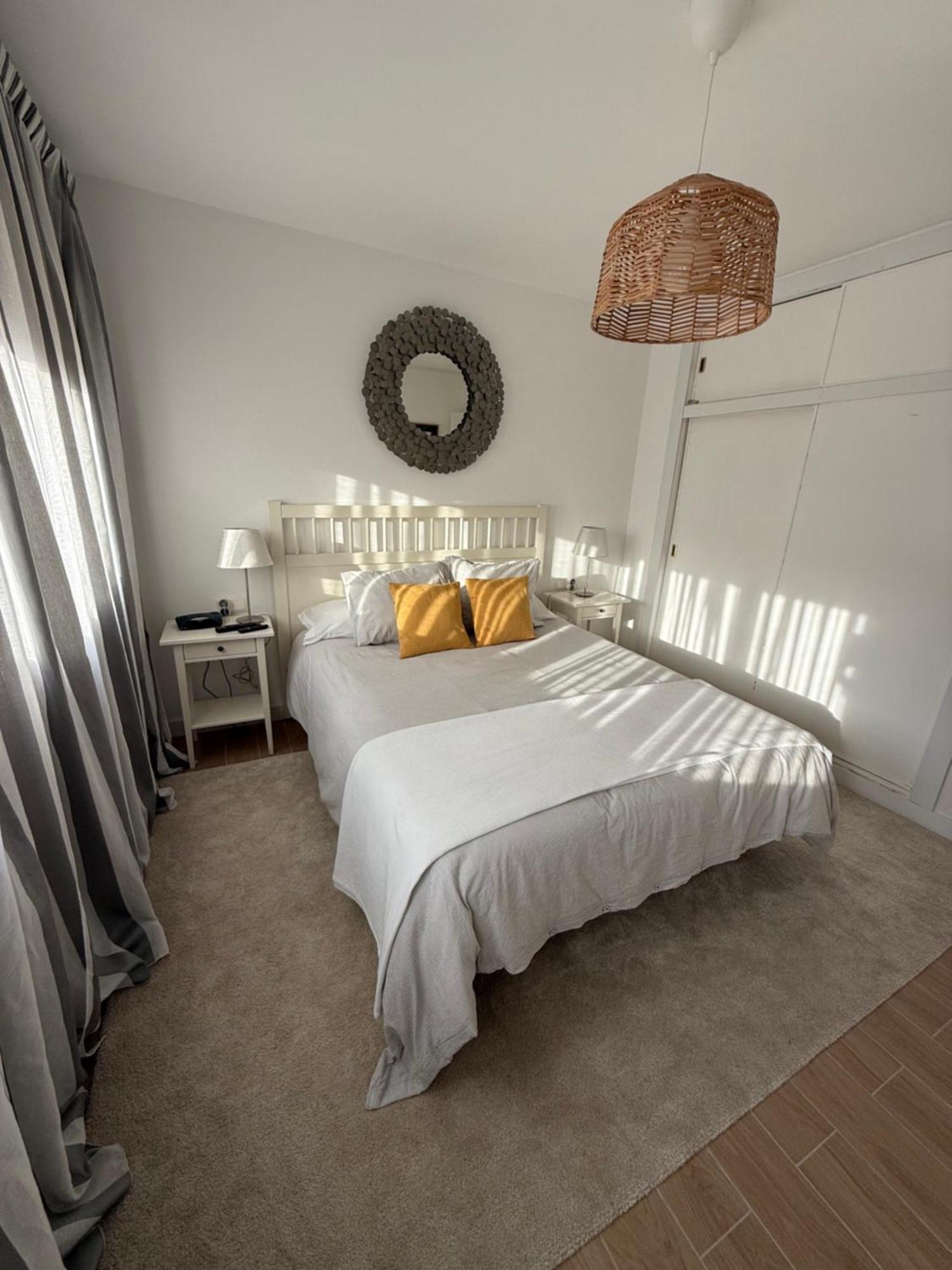 Piso En Carvajal, Segunda Linea De Playa Apartament